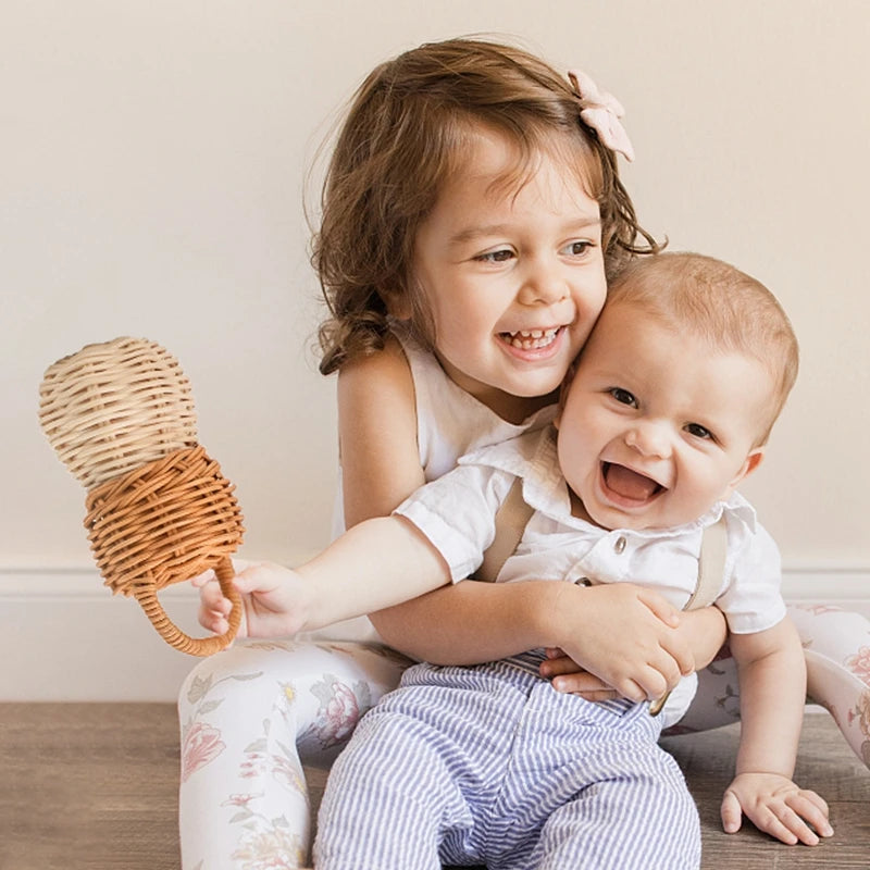 Natural Rattan Bell Rattle – Montessori-Inspired Wooden Baby Toy for Sensory Exploration