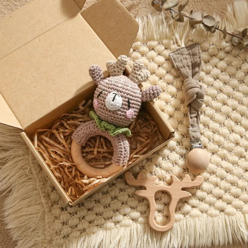 Crochet Animal Baby Gift Set – Newborn Sensory Toy Box with Teether, Rattle & Pacifier Clip